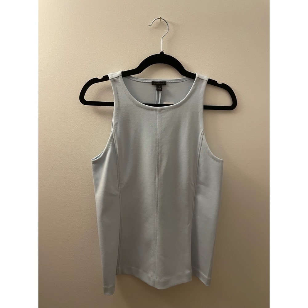 NWT ANN TAYLOR Light Blue Sleeveless Blouse (Sz M)